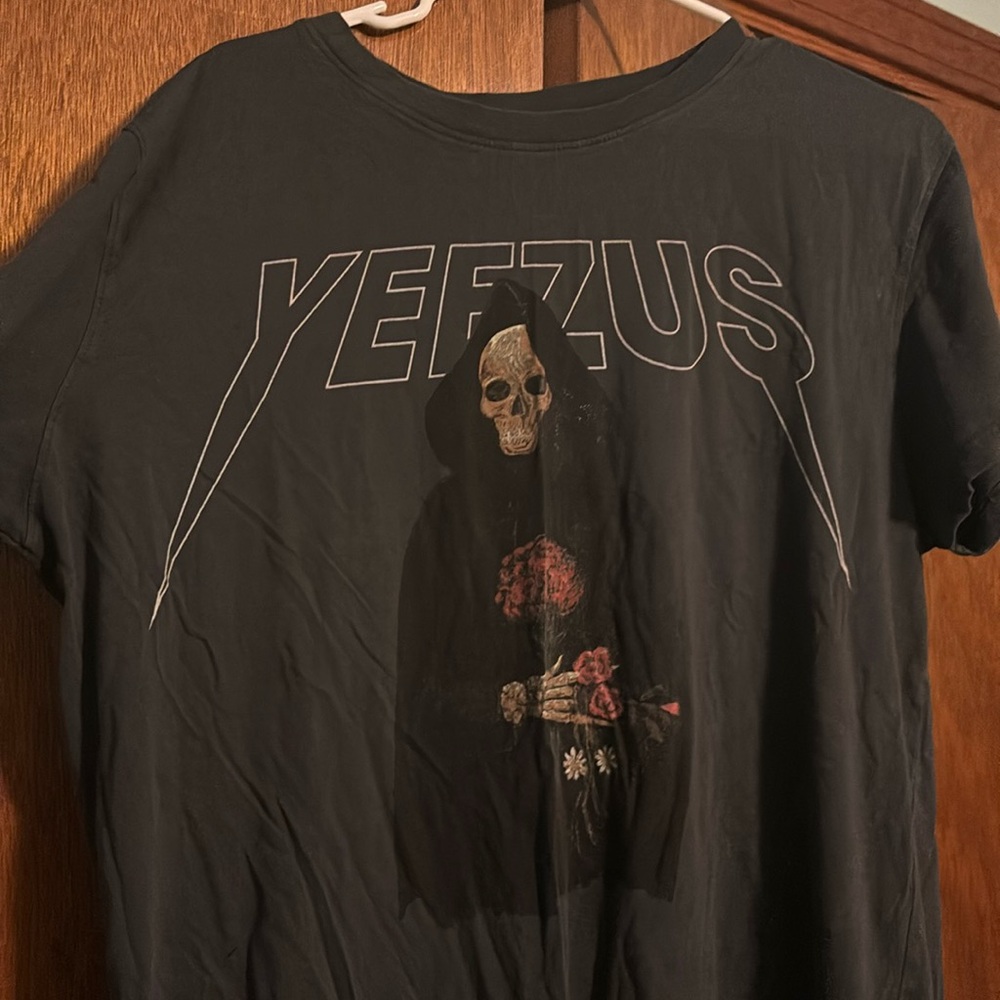 YEEZUS grim reaper with flowers tee in size Large
